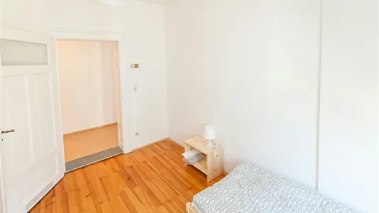 Rooms in Munich Neuhausen-Nymphenburg - photo 3