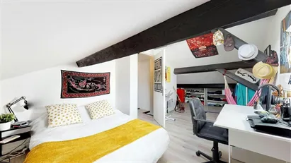 Room for rent in Lyon, Auvergne-Rhône-Alpes Room for rent in Lyon, Auvergne-Rhône-Alpes