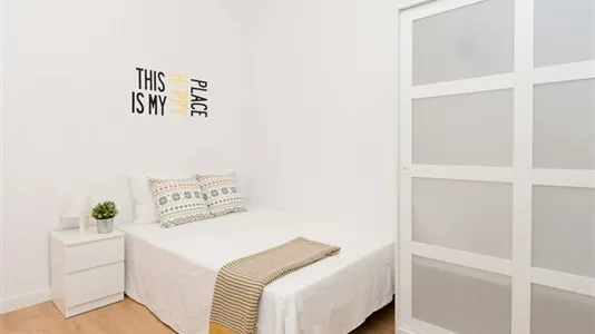 Rooms in Madrid Moncloa-Aravaca - photo 1
