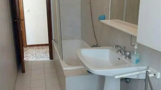 Rooms in Piacenza - photo 4