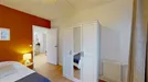 Room for rent, Paris 17ème arrondissement, Paris, &lt;span class=&quot;blurred street&quot; onclick=&quot;ProcessAdRequest(10515891)&quot;&gt;&lt;span class=&quot;hint&quot;&gt;See streetname&lt;/span&gt;[xxxxxxxxxxxxx]&lt;/span&gt;