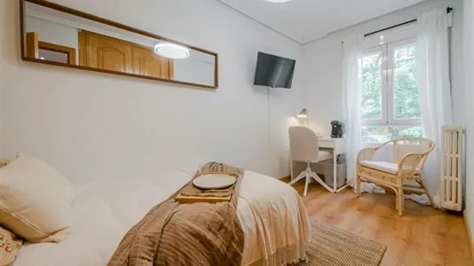Rooms in Madrid Hortaleza - photo 2
