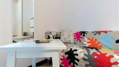 Room for rent in Milano Zona 5 - Vigentino, Chiaravalle, Gratosoglio, Milan