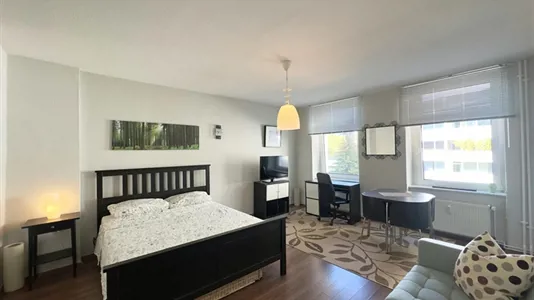 Apartments in Berlin Steglitz-Zehlendorf - photo 2