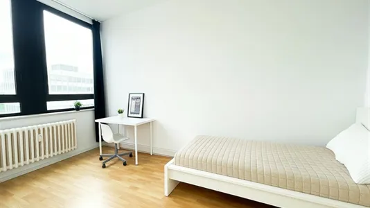 Rooms in Berlin Charlottenburg-Wilmersdorf - photo 2
