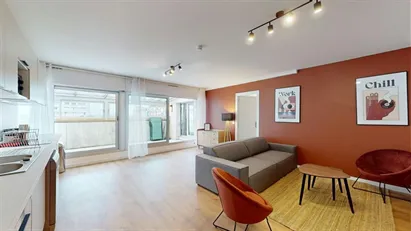 Room for rent in L'Haÿ-les-Roses, Île-de-France