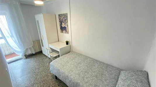 Rooms in Adaro - photo 4