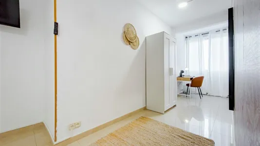 Rooms in Madrid Retiro - photo 5