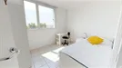 Room for rent, Lyon, Auvergne-Rhône-Alpes, &lt;span class=&quot;blurred street&quot; onclick=&quot;ProcessAdRequest(11156123)&quot;&gt;&lt;span class=&quot;hint&quot;&gt;See streetname&lt;/span&gt;[xxxxxxxxxxxxx]&lt;/span&gt;