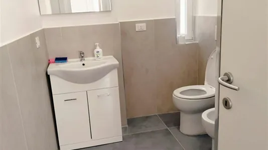Rooms in Roma Municipio XIV – Monte Mario - photo 6