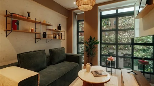 Apartments in Barcelona Eixample - photo 2