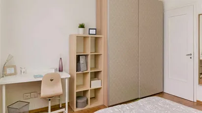 Room for rent in Buccinasco, Lombardia