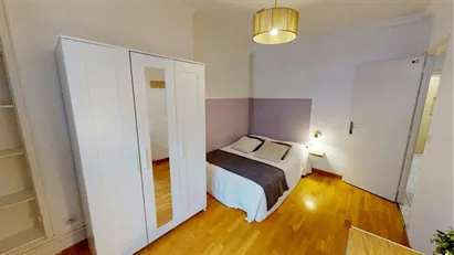 Room for rent in Paris 16éme arrondissement (North), Paris