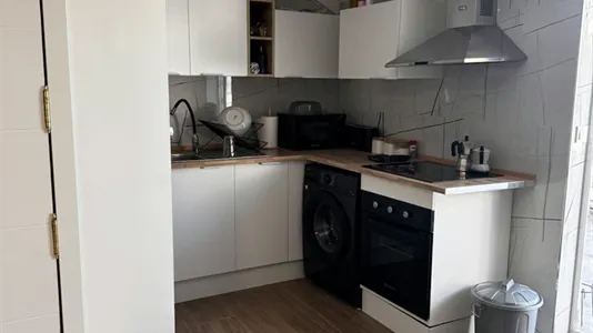 Rooms in Jaén - photo 10