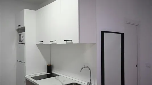 Rooms in Madrid Salamanca - photo 9