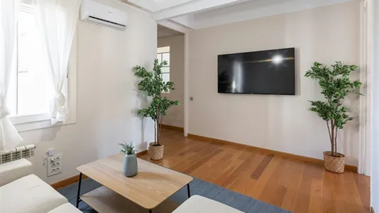 Rooms in Barcelona Eixample - photo 4