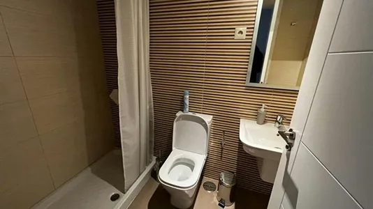 Rooms in Madrid Ciudad Lineal - photo 4