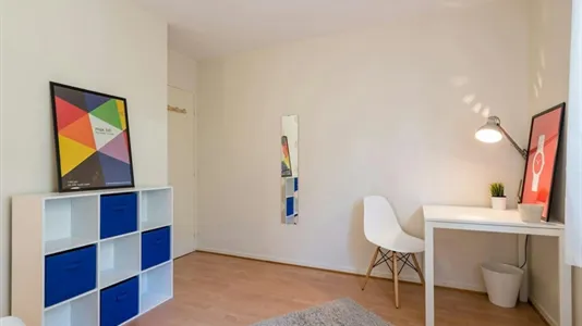 Rooms in Lyon - photo 3