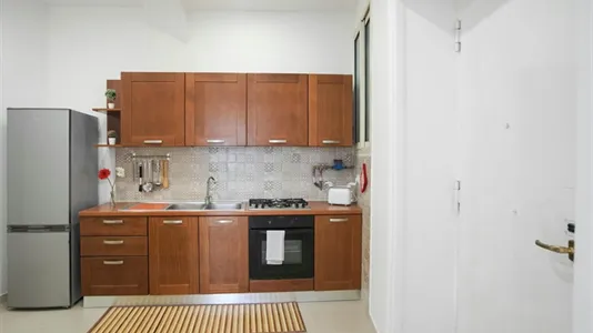 Rooms in Napoli Municipalità 2 - photo 6