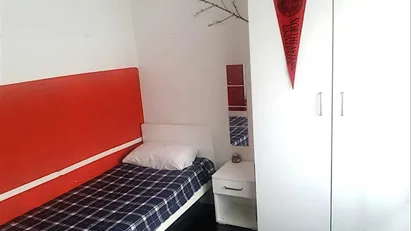 Room for rent in Milano Zona 6 - Barona, Lorenteggio, Milan Room for rent in Milano Zona 6 - Barona, Lorenteggio, Milan