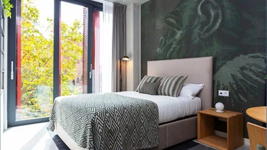 Apartments in Barcelona Eixample - photo 6