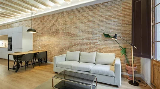 Apartments in Barcelona Ciutat Vella - photo 4
