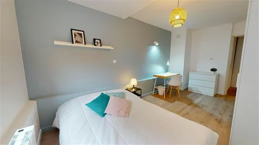 Apartments in Lyon - photo 10