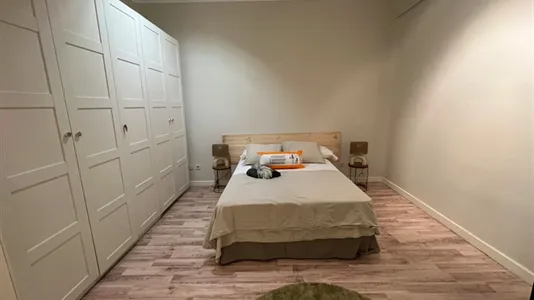 Rooms in Madrid Chamberí - photo 2