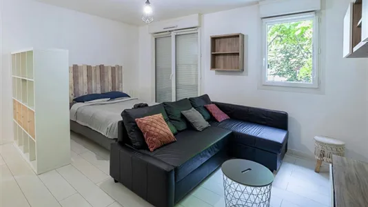 Apartments in Argenteuil - photo 2