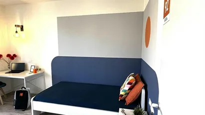Room for rent in Milano Zona 2 - Stazione Centrale, Gorla, Turro, Greco, Crescenzago, Milan