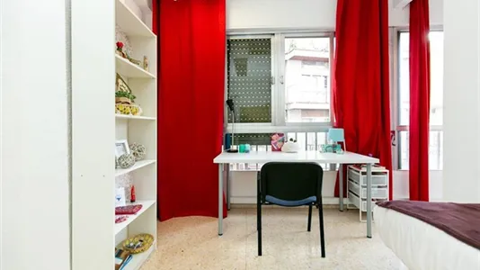 Rooms in Granada - photo 5