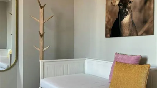 Rooms in Brussels Sint-Jans-Molenbeek - photo 2