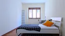 Room for rent, Cagliari, Sardegna, Via Pola, Italy