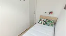 Room for rent, Granada, Andalucía, &lt;span class=&quot;blurred street&quot; onclick=&quot;ProcessAdRequest(12001053)&quot;&gt;&lt;span class=&quot;hint&quot;&gt;See streetname&lt;/span&gt;[xxxxxxxxxxxxx]&lt;/span&gt;
