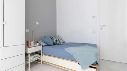 Room for rent in Milano Zona 5 - Vigentino, Chiaravalle, Gratosoglio, Milan