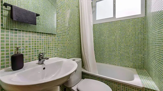 Rooms in Málaga - photo 5