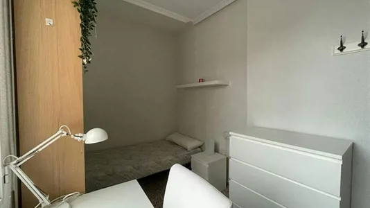 Rooms in Murcia - photo 2