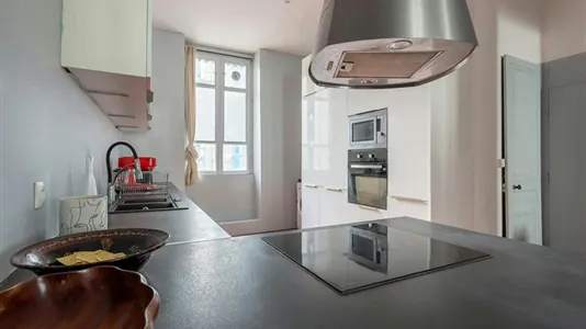 Apartments in Lyon - photo 7