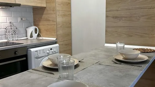 Rooms in Madrid Centro - photo 10