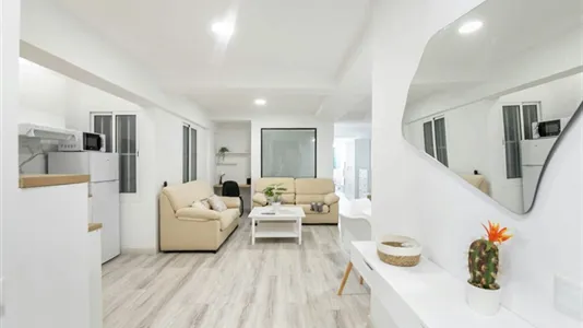 Apartments in Barcelona Eixample - photo 2