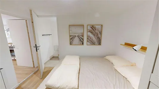 Rooms in Saint-Julien-en-Genevois - photo 6