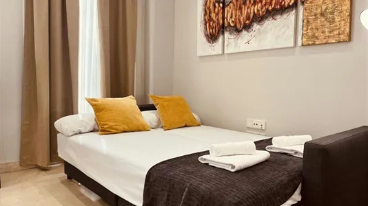 Apartments in Valencia Ciutat Vella - photo 3