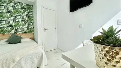 Room for rent in El Cerezo, Andalucía