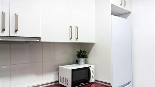 Rooms in Madrid Chamberí - photo 4