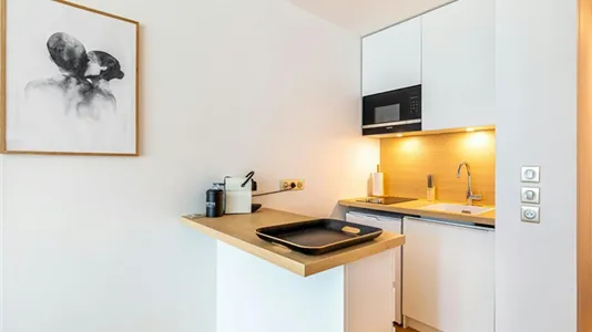 Apartments in Paris 16ème arrondissement (South) - photo 8