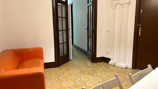Rooms in Barcelona Ciutat Vella - photo 7