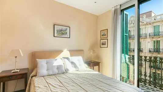 Apartments in Barcelona Eixample - photo 10