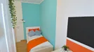 Room for rent, Modena, Emilia-Romagna, Strada Vignolese, Italy