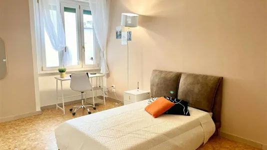 Rooms in Florence - photo 1