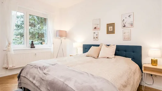 Apartments in Berlin Steglitz-Zehlendorf - photo 1